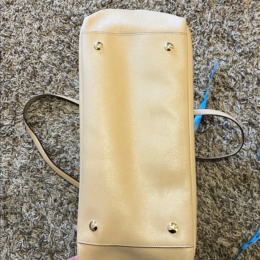 Coach Cream Leather Tote Bag - Picture 9 of 14